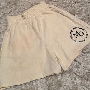 BOGO 🛍️ Missguided Cream Athletic Shorts